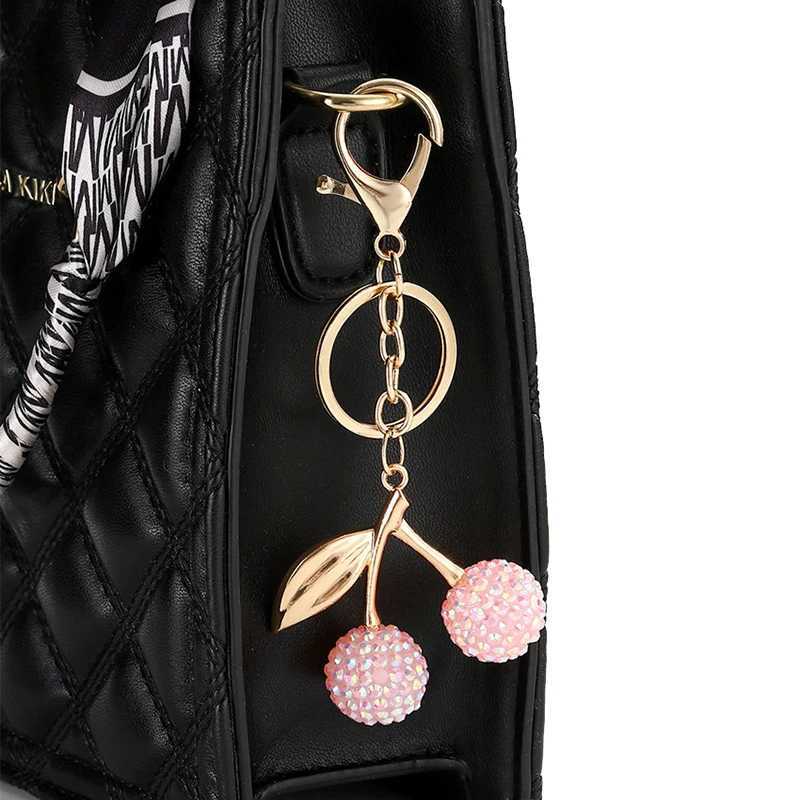 Keychains Lanyards 1Pcs Jewelry Decoration Cherry Fruit Keychain Simulation Fruitage Alloy Set With Diamonds Keyring Ladies Car Bags Pendant H250217