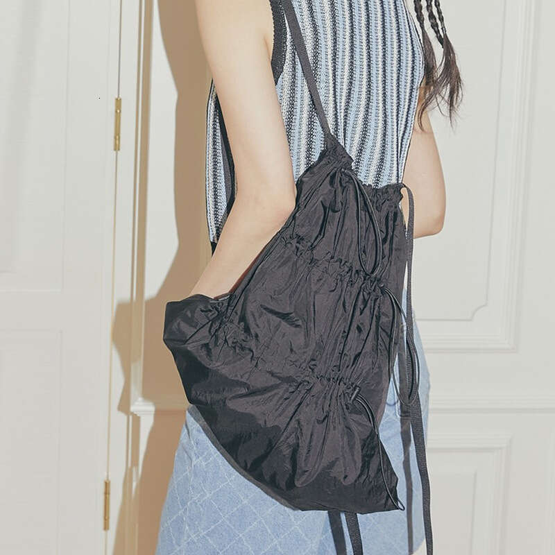 New Korean Summer Waterproof Nylon Large Capacity Drawstring Backpack Lightweight Wrinkled Casual Men's And Women's Backpacks