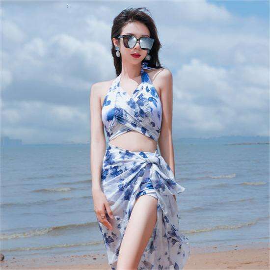 Little Fresh Seaside Resort Hot Spring Swimsuit, Women's Split Three Piece Set, High End, New Swimsuit Triangle Bikini Women Swimsuit New Arrival