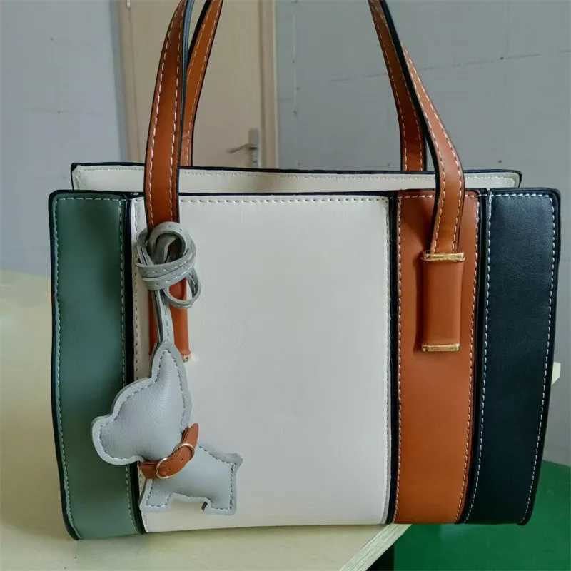 Keychains Lanyards New Super Fierce Bulldog Ornament PU Leather Dog Bag Parts Car Keychain Backpack Decoration Key Chains for Women H250217