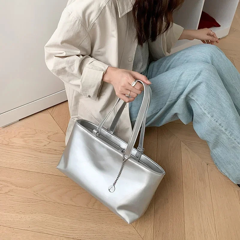 Lacquer Leather Shiny Surface Handbag For Women Spring Large Capacity Retro Underarm Bag Temperament Red Tote Bag 250217