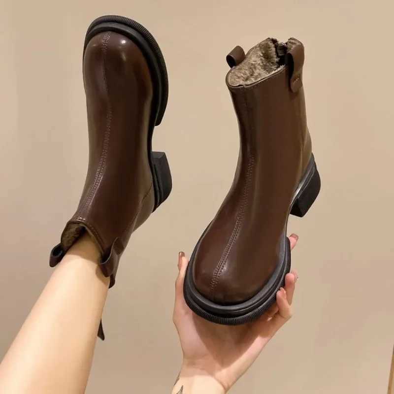 New Women Ankle Boots Fi Female Square Heel Low-Heel Shoes Lady Boots Leather Woman Low-heel Keep Warm Ankle Boots Q109XJ250217