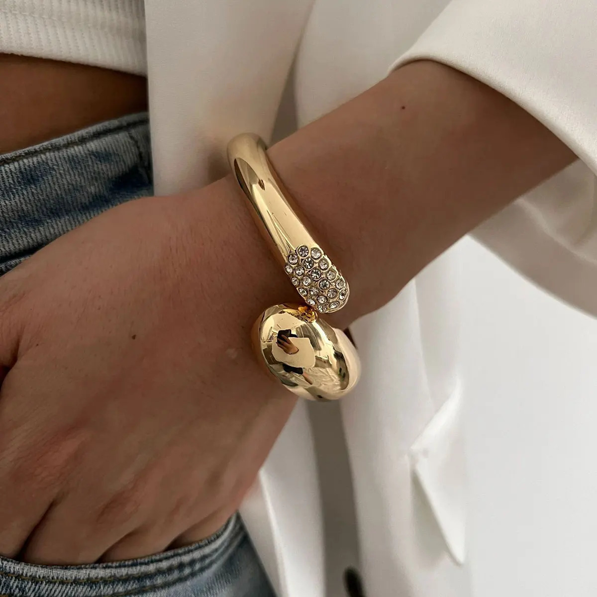 KMVEXO Irregular Water Drop Metal Wide Spring Bangles Vintage Geometric Punk Bangle Bracelets For Women Statement Jewelry 250213