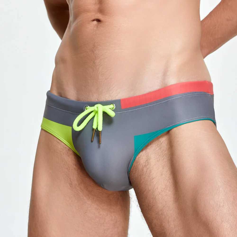 Mens swimming briefs mens sexy low-rise color-matching summer swimming shorts M250218
