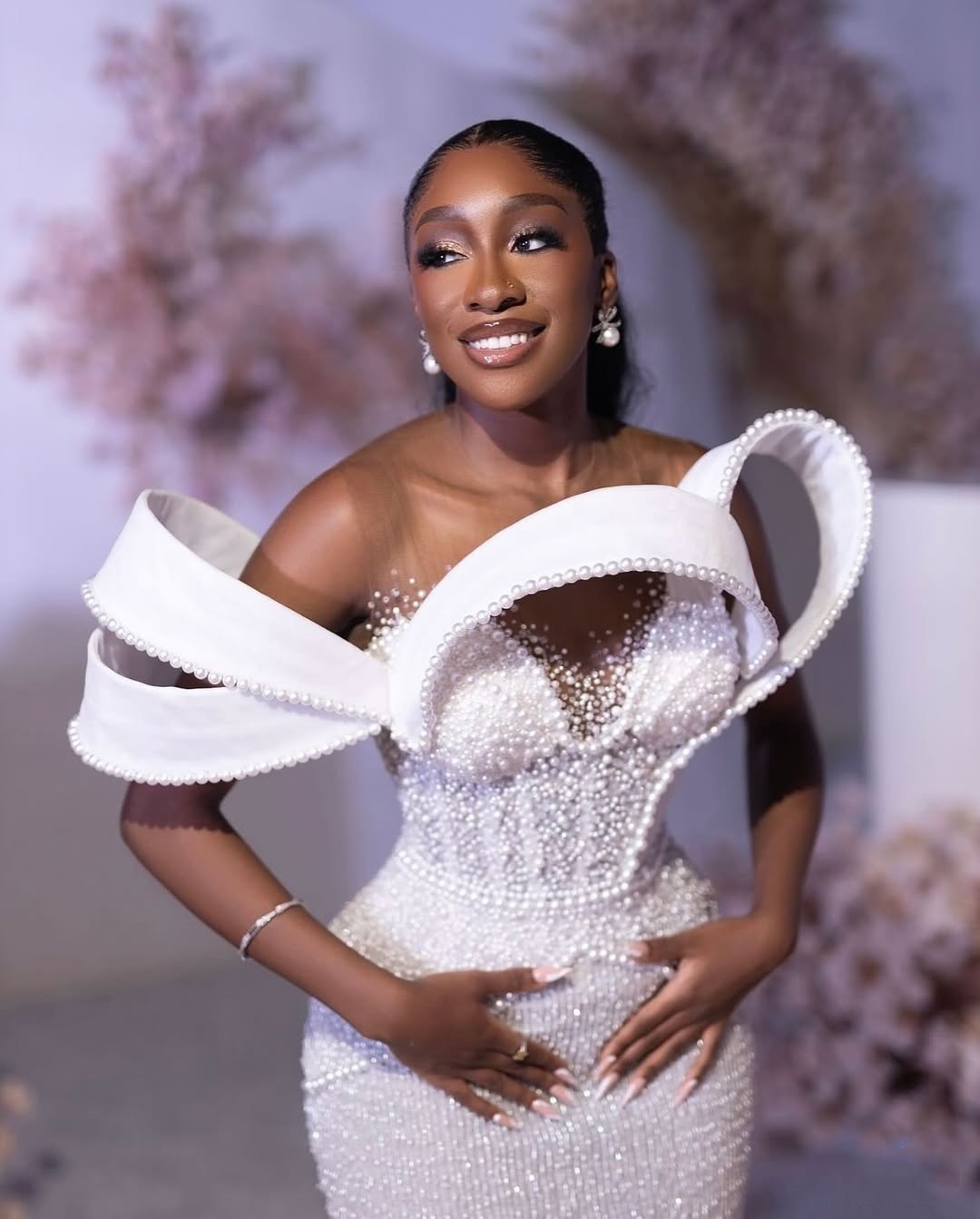 Exquisite Pearls Wedding Dresses Sequins Mermaid Bridal Gowns Beading Customized Slim Princess Sweep Train Bride Dress Vestidos De Novia