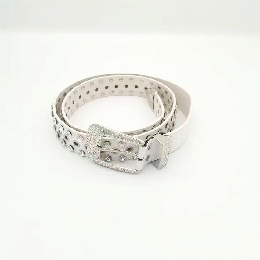 Chic Stylish Belt with Bling Diamonds and Glittering Stones for a Modern Western Look