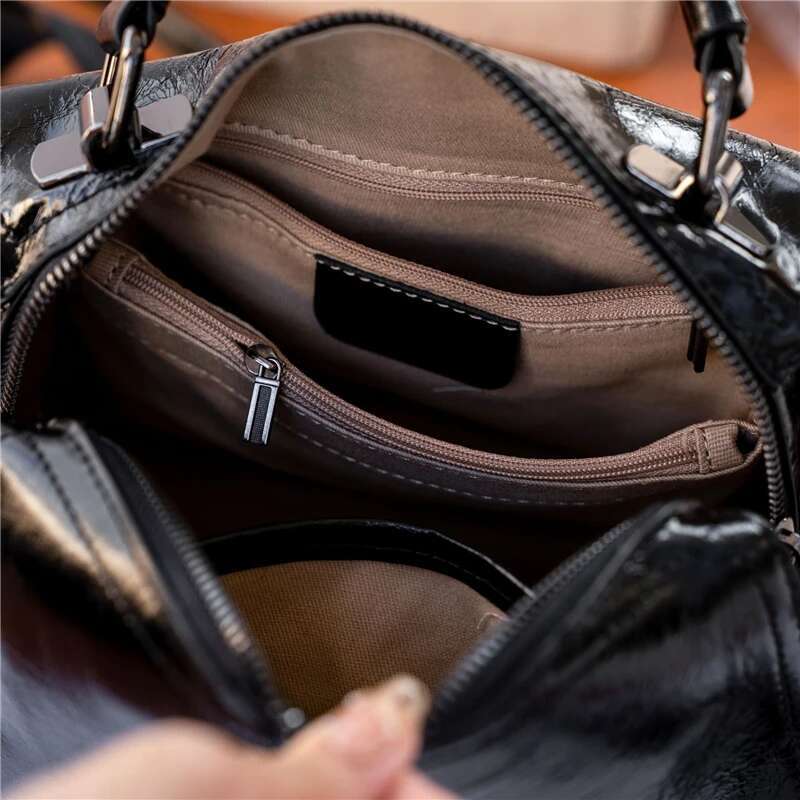 Hifashion Oil Wax Genuine Leather Pillow Tote Handbags For Women 2025 Korean Designer Wide Strap Ladies Shoulder Crossbody Bags