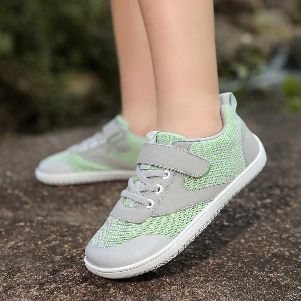 Kids Barefoot Shoes Lightweight Sports Shoes Breathable Wide Toe Minimum Sneakers Soft Knitting Girls Boys Casual Shoes Z250217