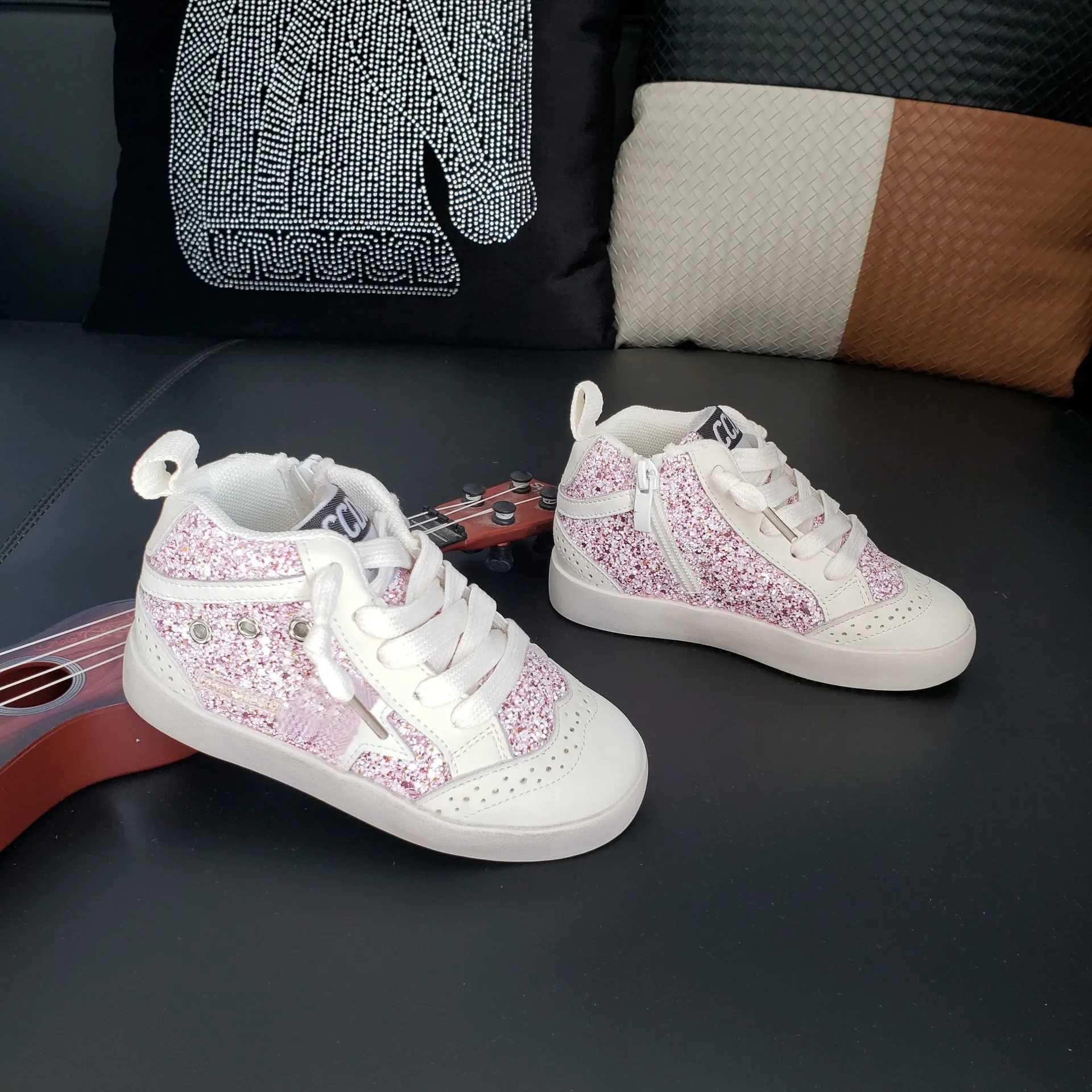 Brand New Luxury Glitter Leather Kids Sneakers Girls Boy Sequin Star Kids High Top Star Trainers Soft Sole Small Casual Shoes Z250217