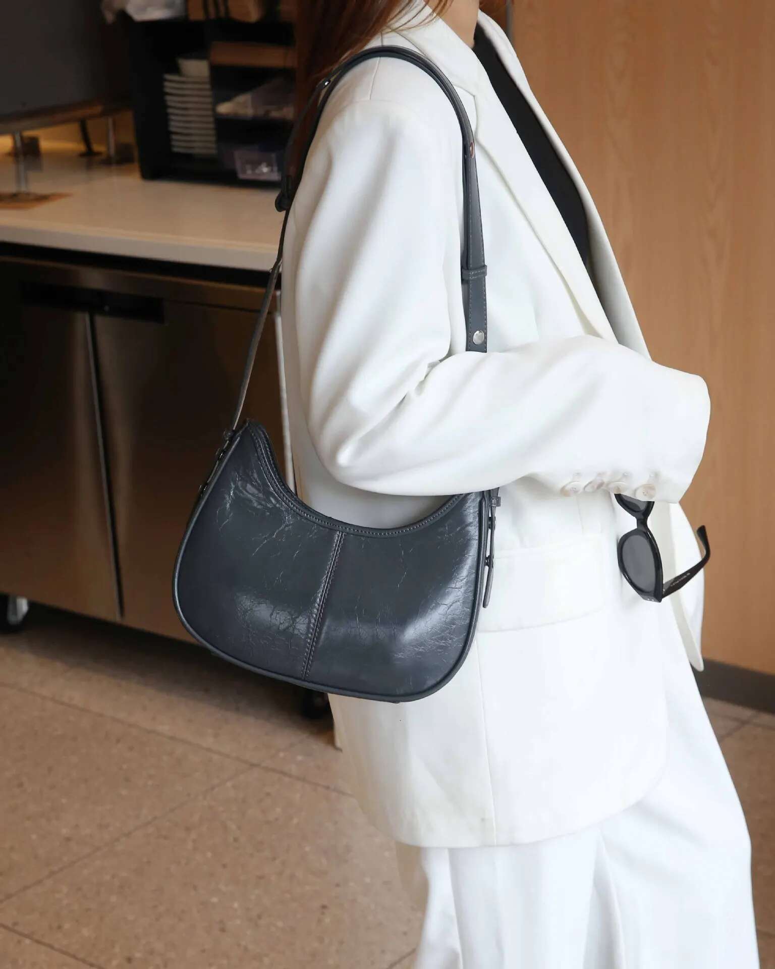 Genuine Leather Moon Women New Vintage Messenger High Quality Simple Handbag Lady Shoulder Bag Bag Female