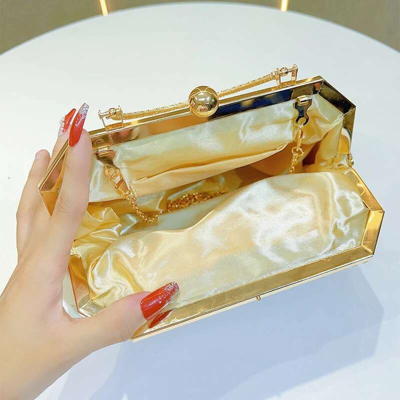 Dia Bow Banquet High-end Brand Ladies Shell Dumpg New Gold Chain Party Shoulder Elegant Crossbody Bag