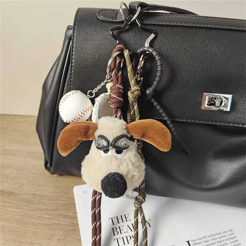 Keychains Lanyards Alirattan New Trendy Charm for Womens Bag Bear And Shoes Keychain Braided Rope Pendant Boys and Girls Bags Wholesale H250217