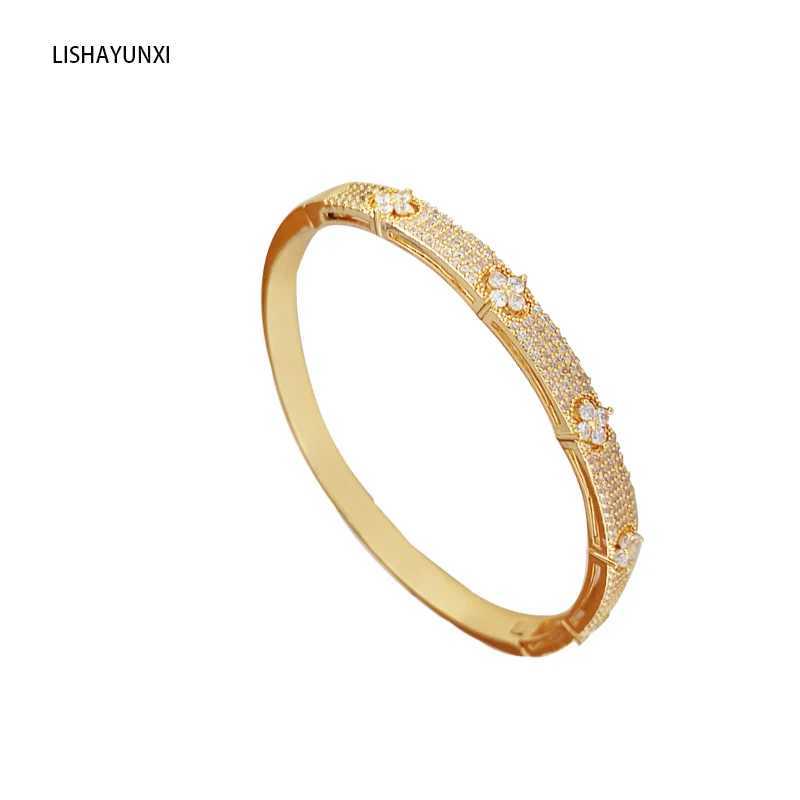 Bangle fashion18 k gold plated brass jewelry elegant four leaf flower charm snap fastener nice zircon open bangle bracelet for woman H250217