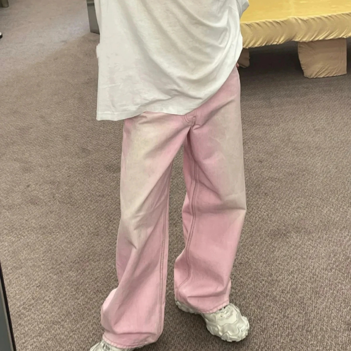 Streetwear Gradient Color Washed Pink Dirty Jeans for Men and Women Straight Casual Baggy Denim Trousres Oversized Loose Cargos 250217