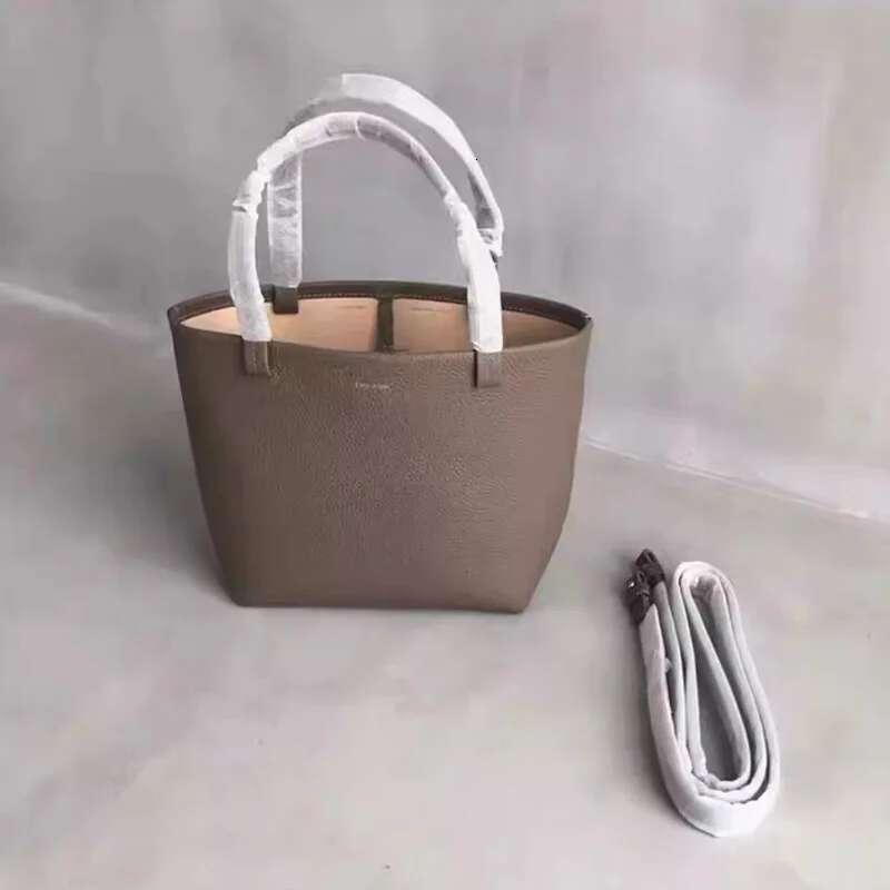 2025 New Small Light Fashion Brand Design Handbag Versatile Large Capacity Pebbled Cowhide Shoulder Crossbody Bag