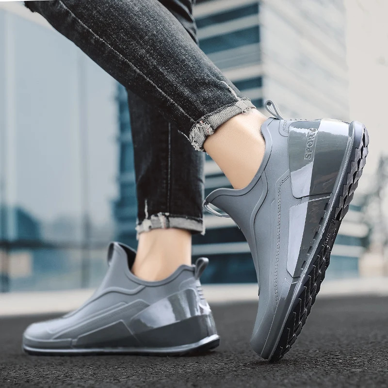 Fishing Shoes Men Outdoor Non-slip Light Hiking Shoes Shaxi Fishing Rain Boots Durable Waterproof Rubber Fishing Shoes 250217