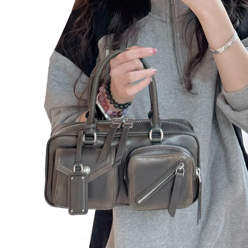 Designer Designer Small Niche Women's Fashionable Vintage Motorcycle Bag, Casual Versatile Canvas Splicing, Single Shoulder Crossbody Handbag, Tr