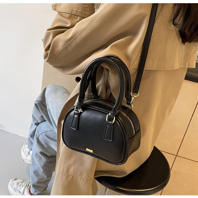PU Leather Retro Mini Crossbody Bag for Women Korean Fashion Lady Soft Handle Daily Handbags Classic Red Bridal Bag 250217