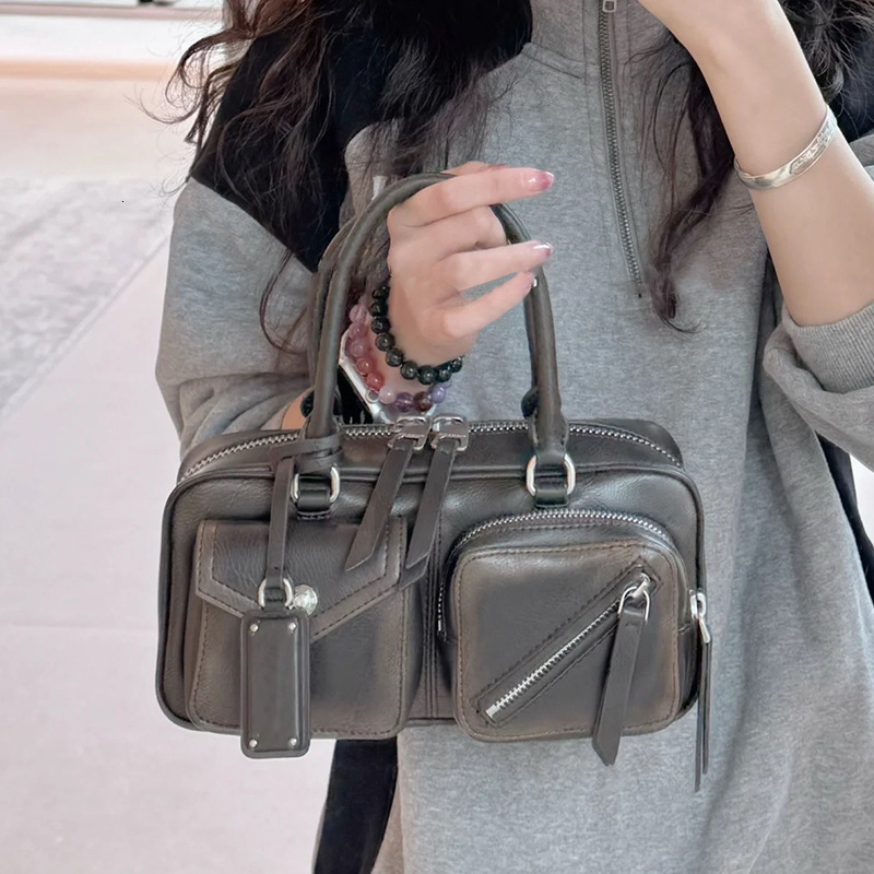 Designer Designer Small Niche Women's Fashionable Vintage Motorcycle Bag, Casual Versatile Canvas Splicing, Single Shoulder Crossbody Handbag, Tr