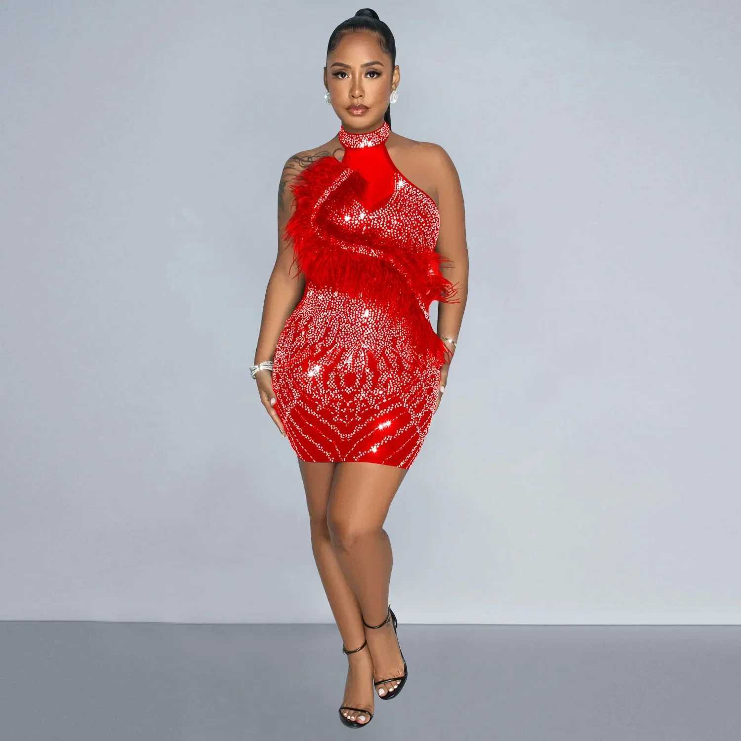 Basic Casual Dresses Women Diamonds Hot Rhinestones Feather Front Halter Slveless Bodycon Midi Dress 2024 Sexy Party Even Dresses Vestidos H25217