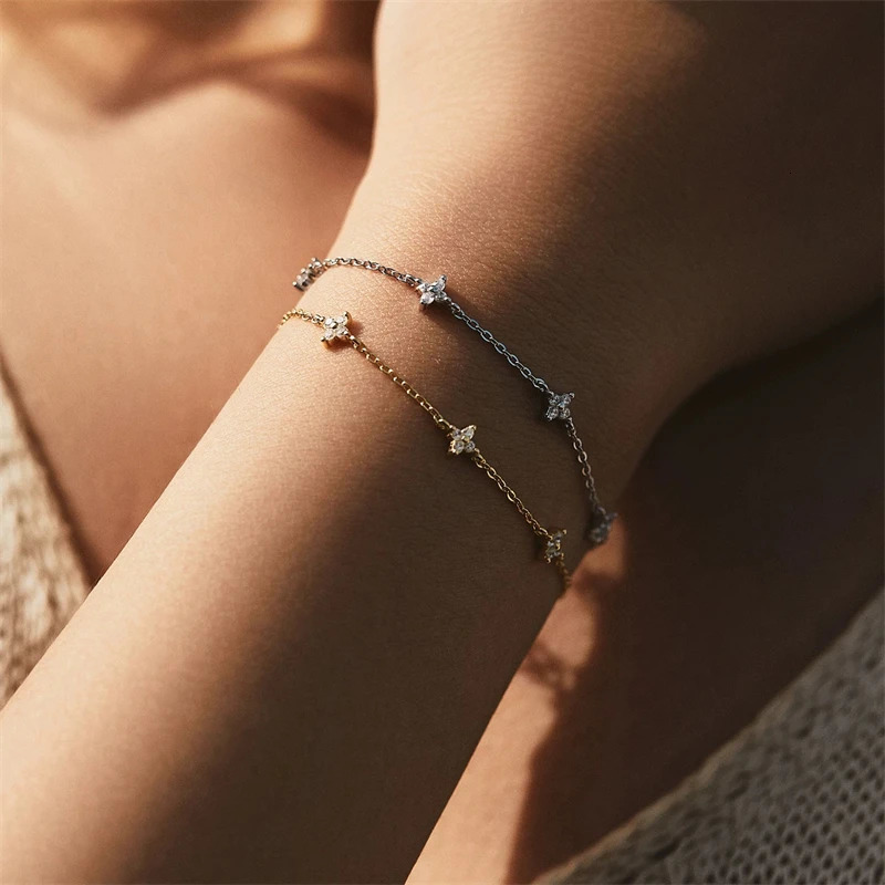 Crystal Flower Stainless Steel Bracelet Women Fashion Personality Korean Jewelry Accessories Anniversary Gift 250213