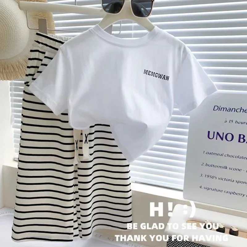 1-8 year summer girls clothing set comfortable letter T-shirt+striped loose pants set 2-piece childrens clothing set W250218