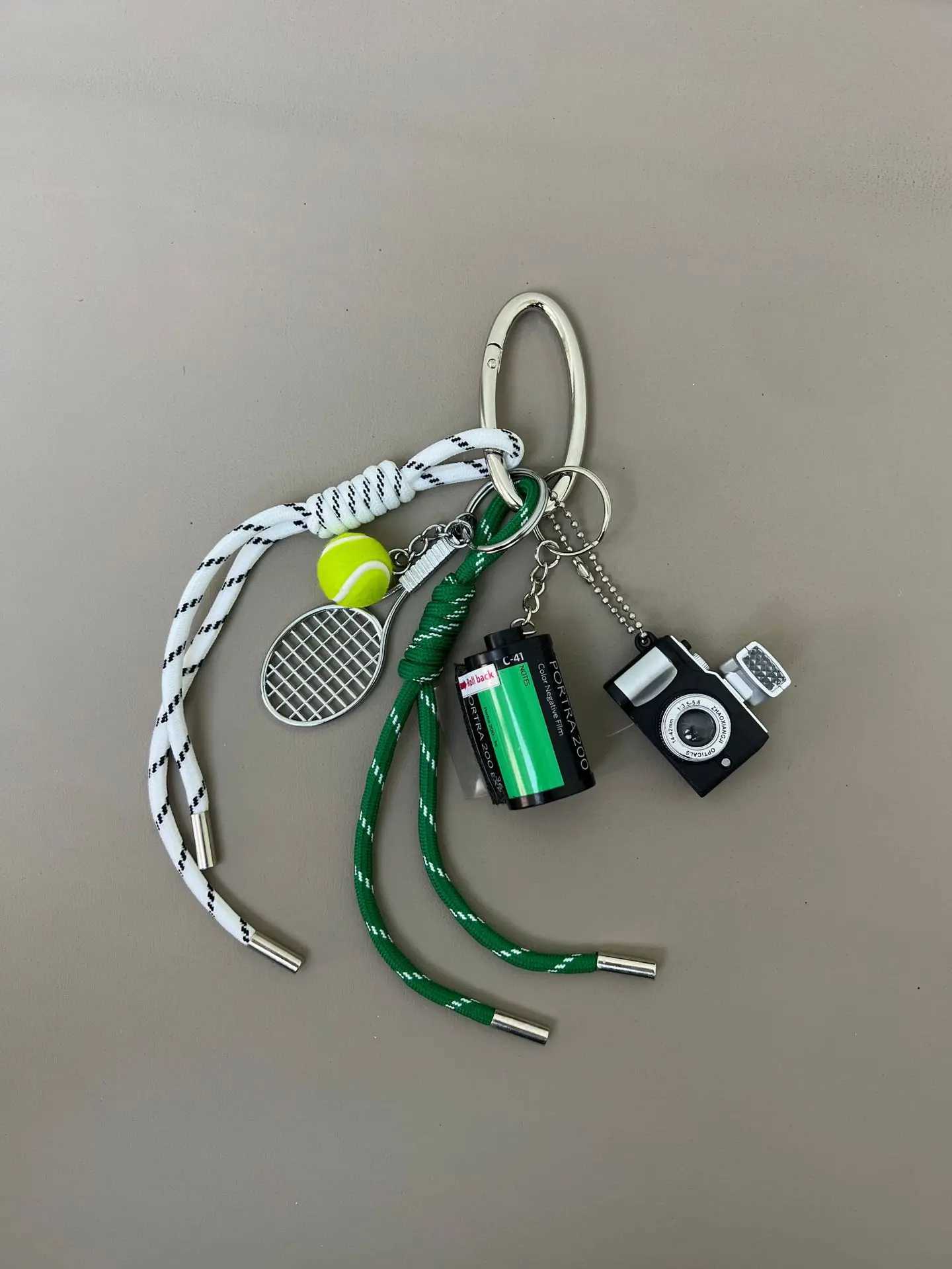 Keychains Lanyards Design Package Accessories Rope Hanging DIY Personalized Keychain Cartoon Pattern Mi Series Sausage Dog Animal Charm Bag H250217