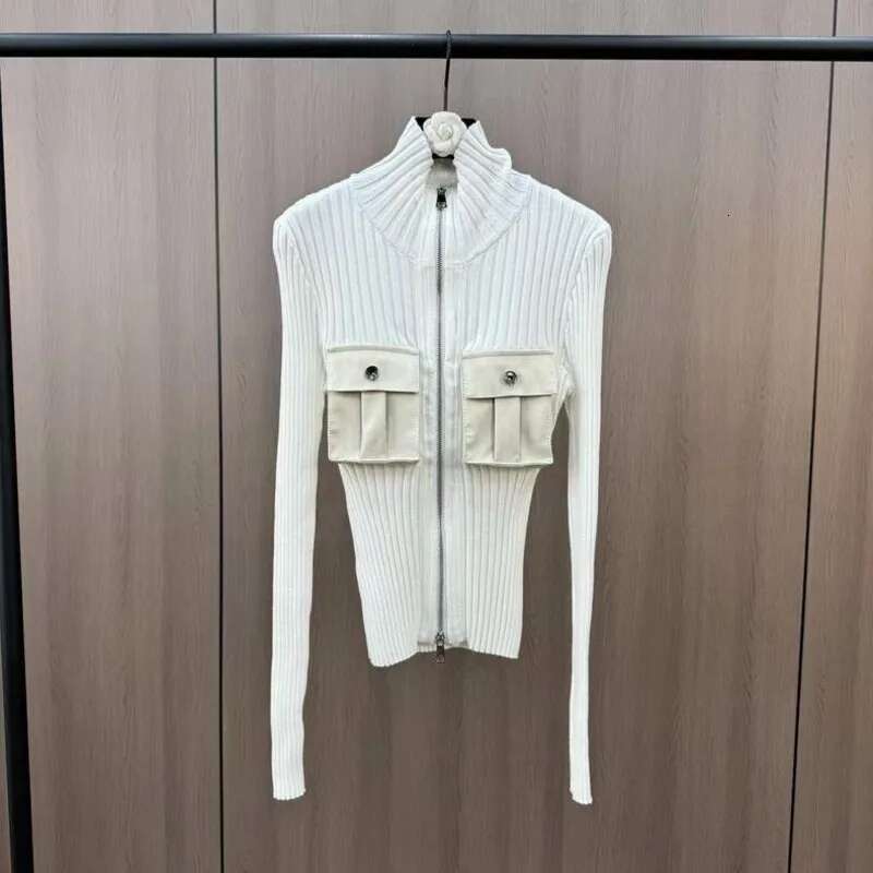 DEAT Women's 3D Pockets Splicing Zipper Design Knit Cardigan 2024 Winter Stand Collar Long Sleeves Tops Female Trendy
