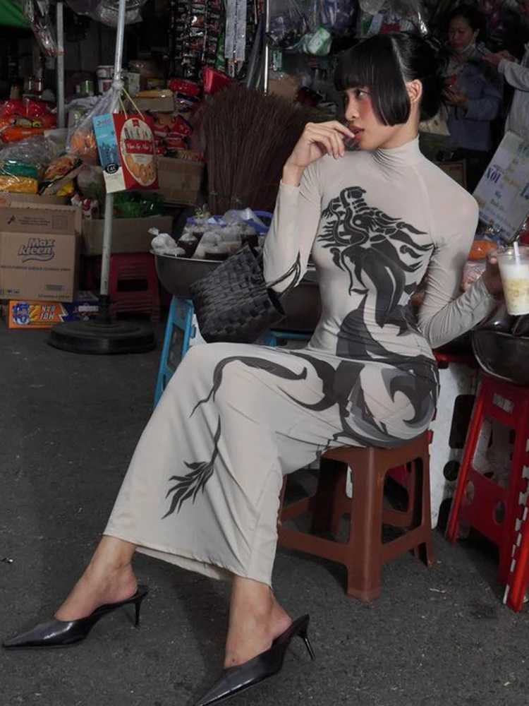 Basic Casual Dresses Ahagaga Fashion Sexy Dragon Printed Dresses For Women Strtwear Regular Casual Turtleneck Long Slve Slim Sheath Vestidos Robe H252