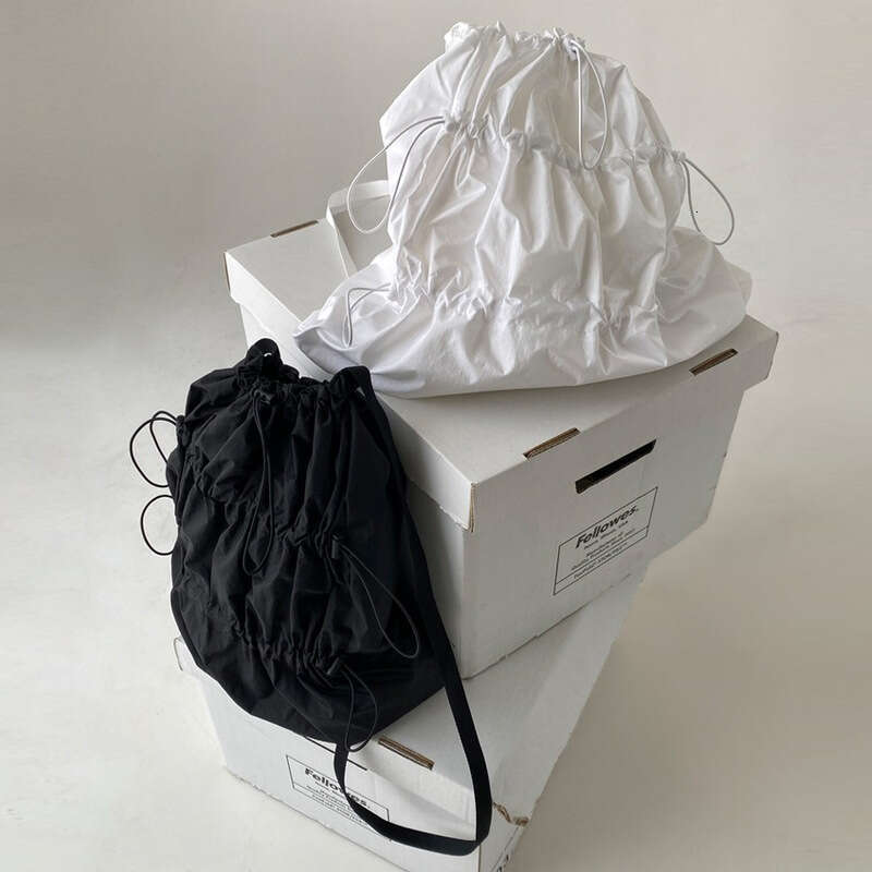 New Korean Summer Waterproof Nylon Large Capacity Drawstring Backpack Lightweight Wrinkled Casual Men's And Women's Backpacks