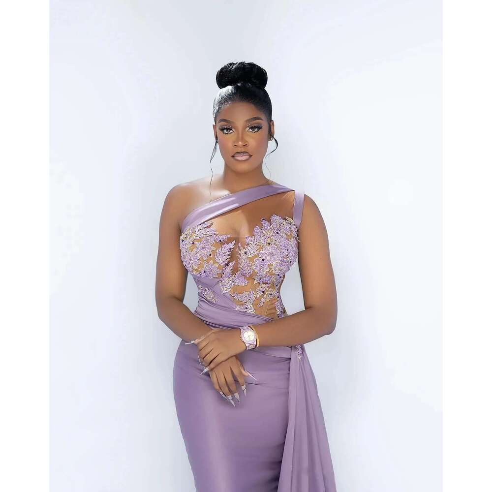 Lavender Romantic Sheer Neck Evening Elegant One Shoulder Illusion Appliqued Beaded Lace Mermaid Prom Dresses