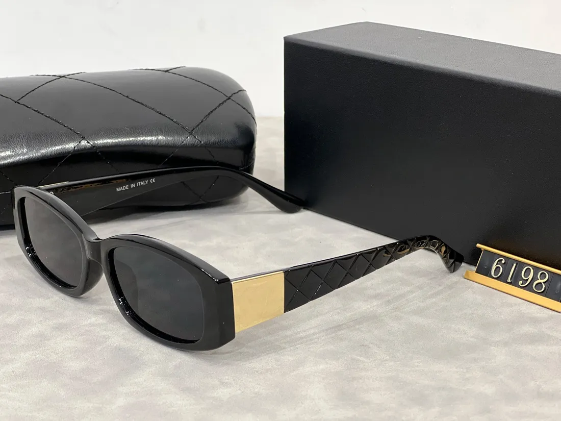 Designer Women Men Sunglasses Classic Style Eyeglasses Woman Man luxury Fashion Outdoor Sports Eyewear Shades UV400 Travel Driving Nice