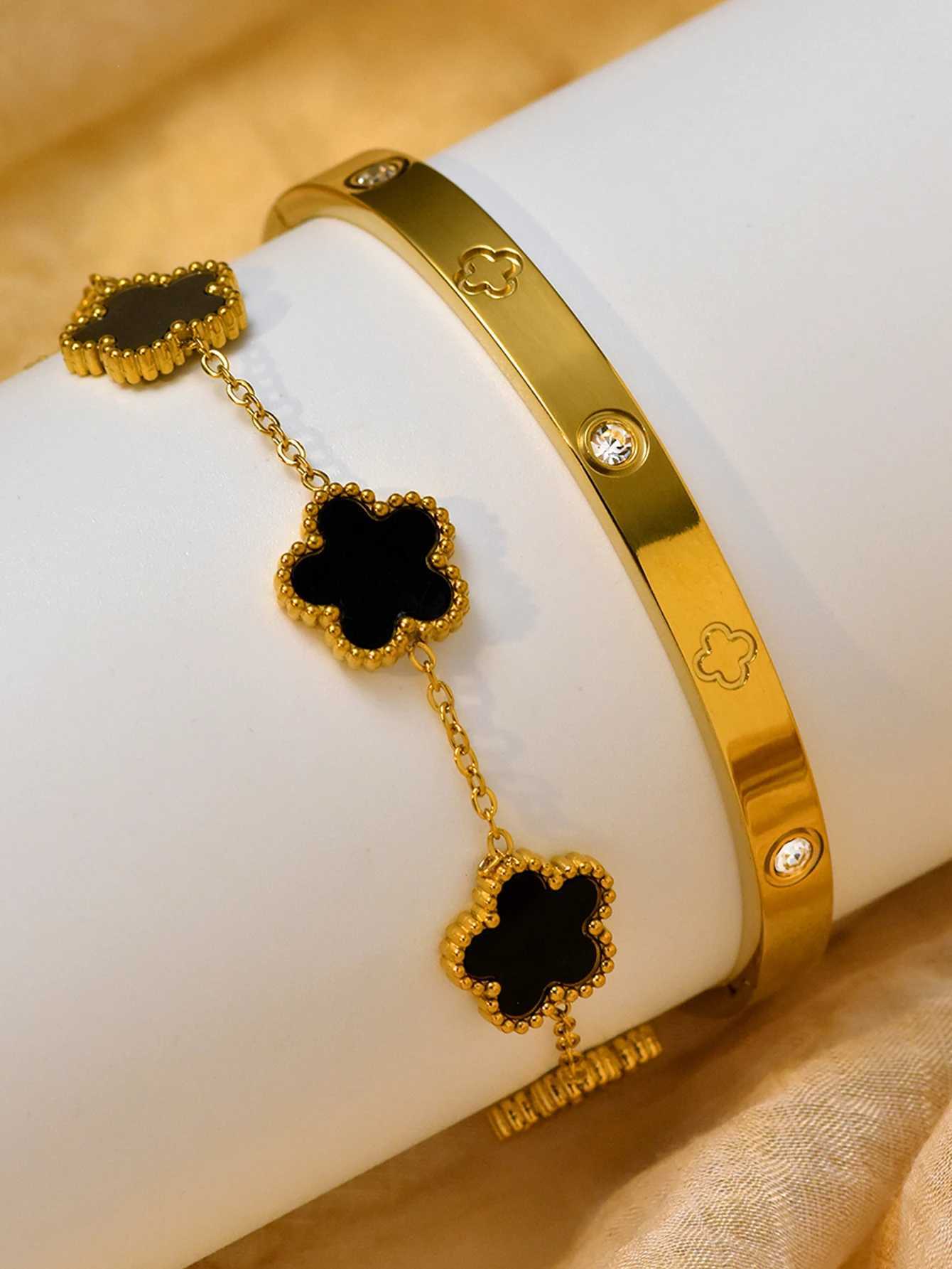 Bangle 2 Pcs Stacked Stainless Steel Clover Bracelet Holiday Christmas Gift Set Everyday In Stock Wholesale Available H250217