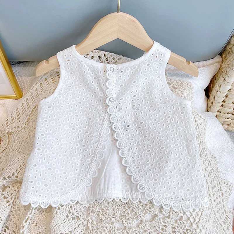 Girls 2022 Summer Clothing Sets Hollow Lace Suit Baby Casual Sleeveless T-shirt+Shorts Kids Clothing Sets Baby Clothes Outfits W250218