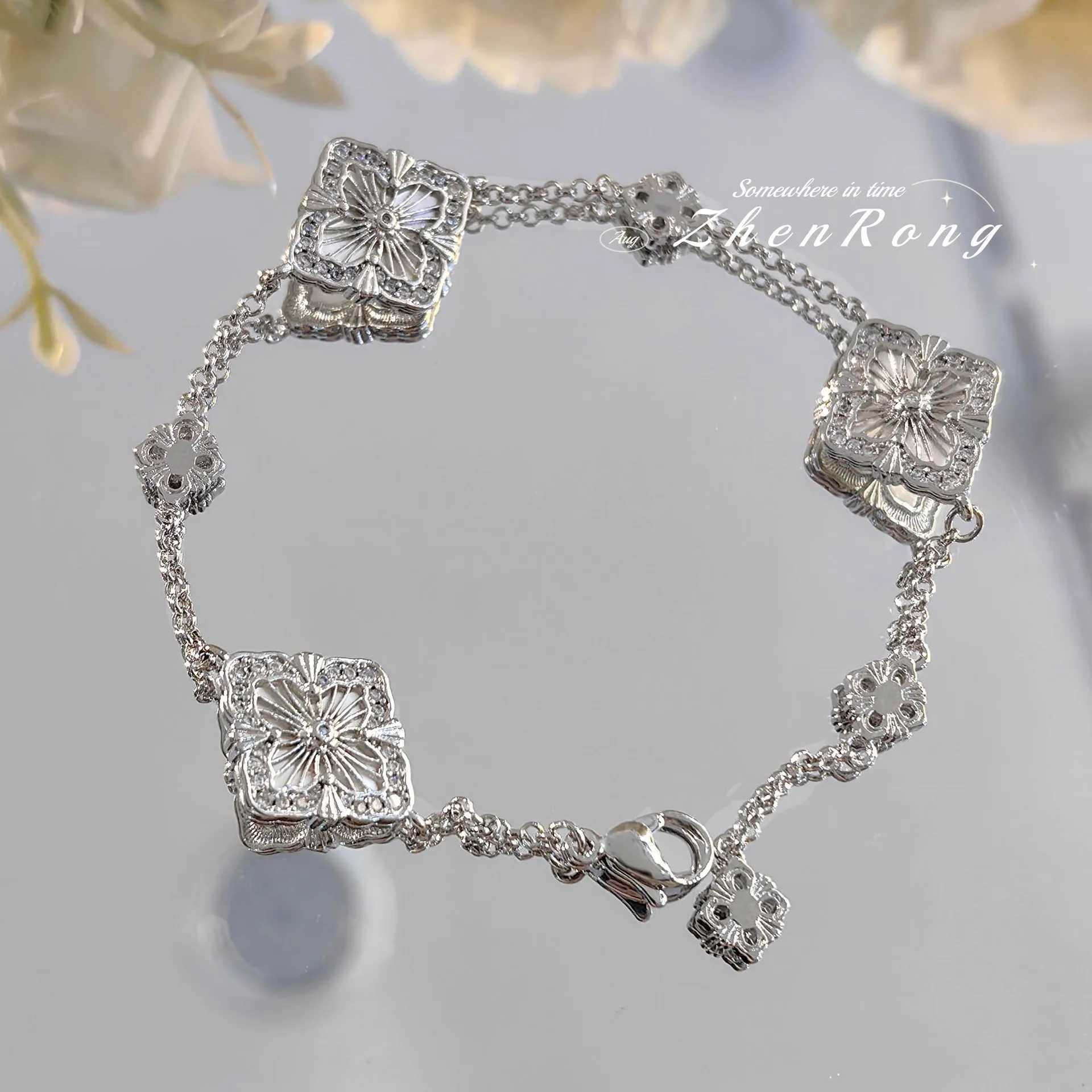 Chain Foydjew Italian Vintage White Fritillaria Four-leaf Clover Bracelets For Women Fashion Gold Color Wedding Accessories H250217