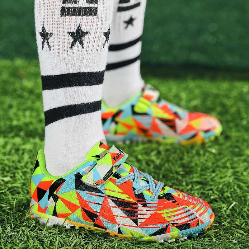 Yishen childrens soccer shoes fashion trend running shoes anti slip cloudy sports shoes boys TF Sapatos De Futebol baby shoes Z250217