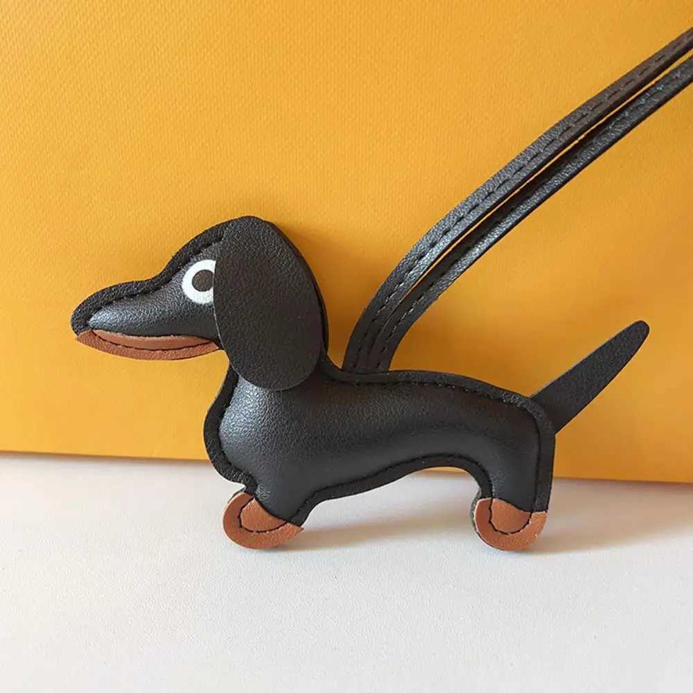 Keychains Lanyards Cute Korean dog keychain car fashionable retro packaging decoration pendant womens handbag accessories H250217