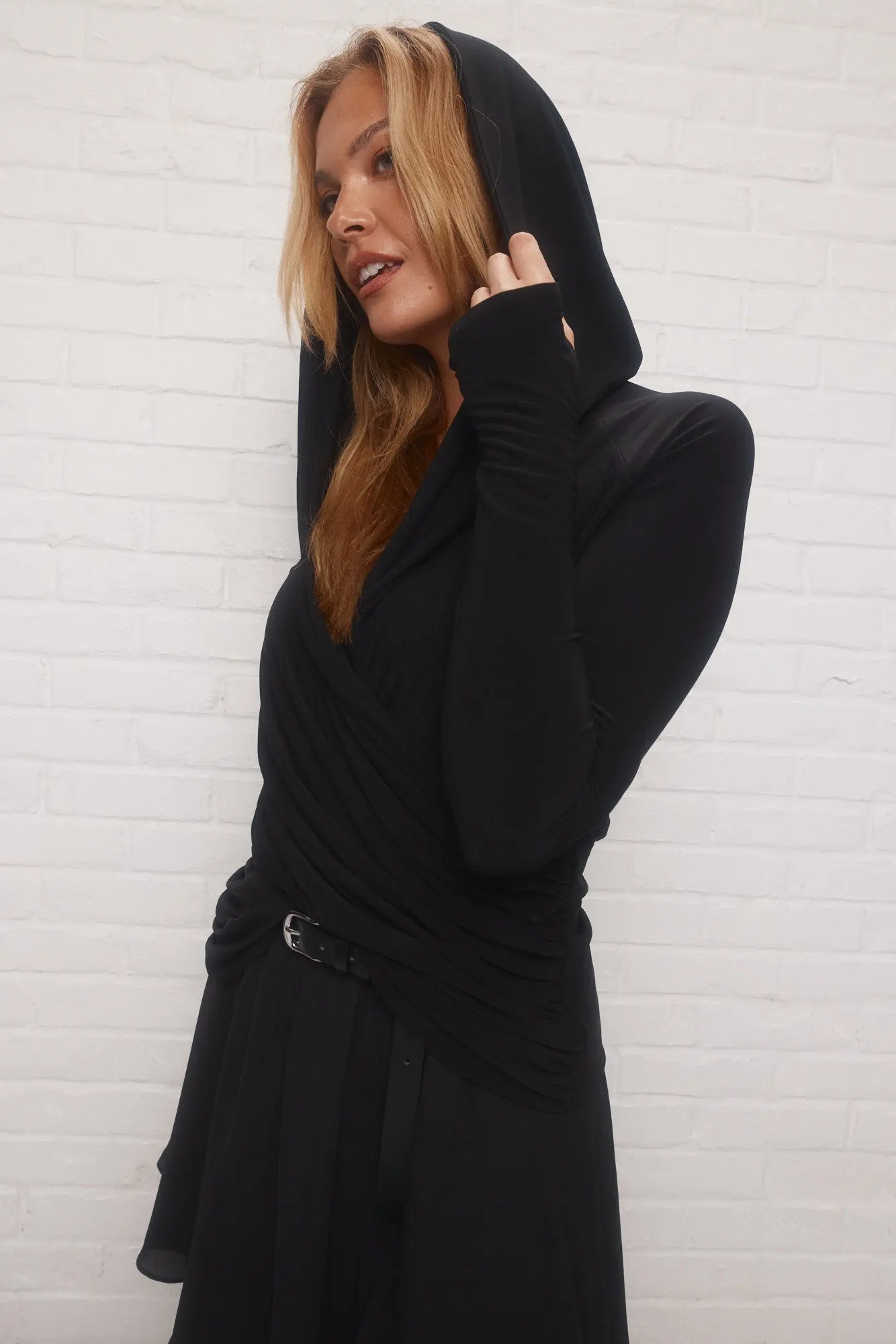 Global Export Order Chic Black Fitted Crossed V-neckline Hooded Sweater Top for Woman
