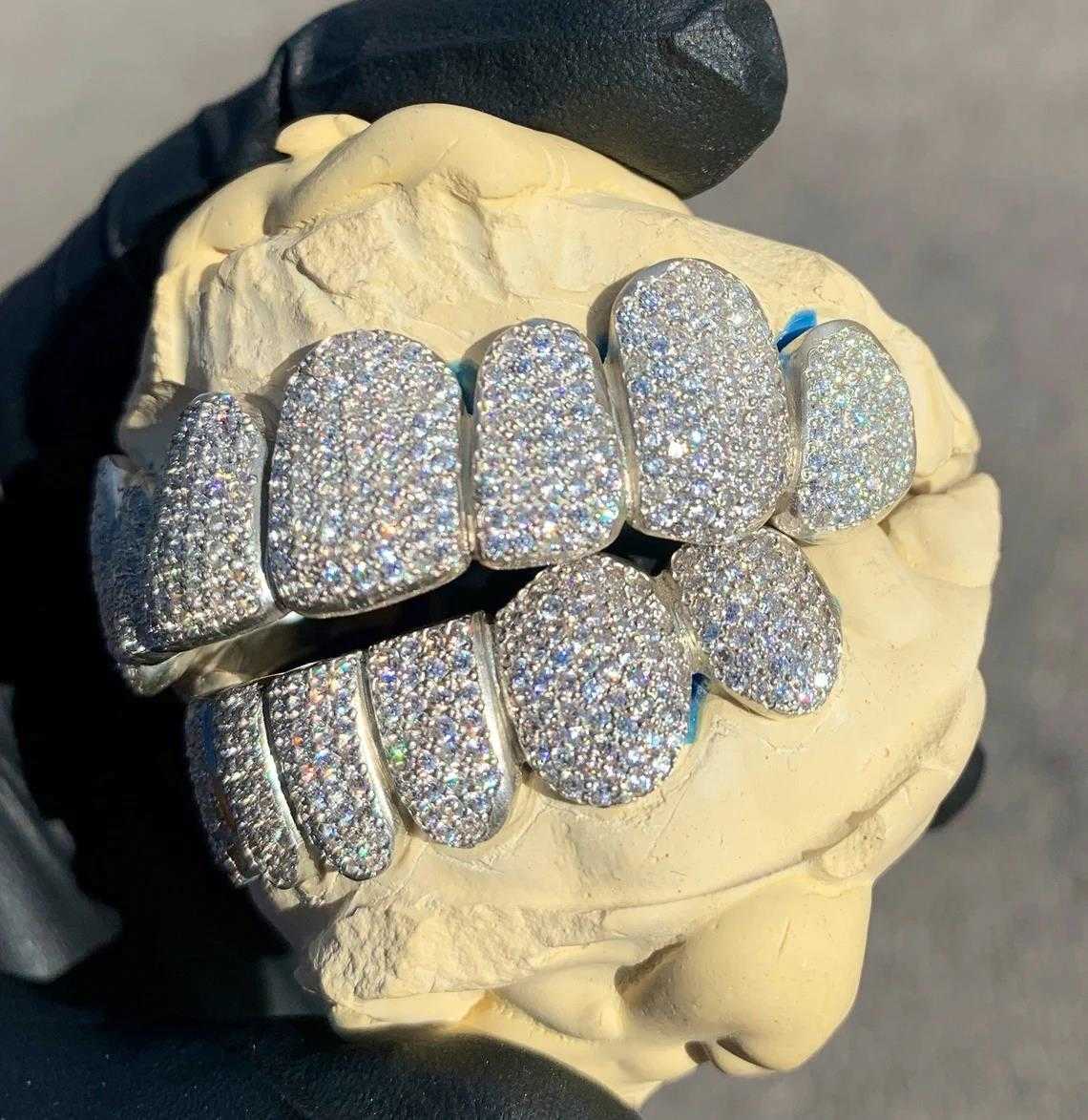 Hip Hop Rapper Customize Grillz 925 Sterling Silver VVS Moissanite diamond Iced Out Moissanite Grillz