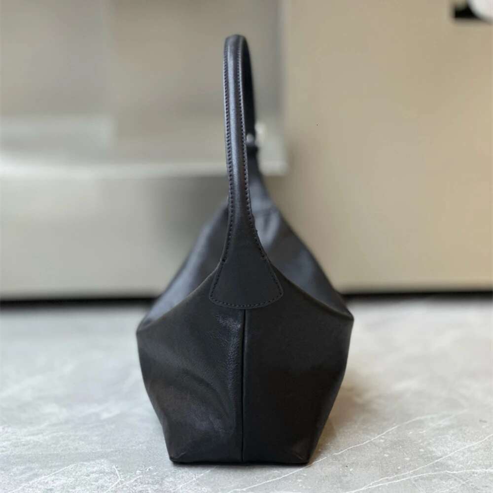 Classic Vintage Style Soft First Layer Vegetable Tanned Leather Women Hobo Tote Coffee Black Color Leisure Handbag Shoulder Bag