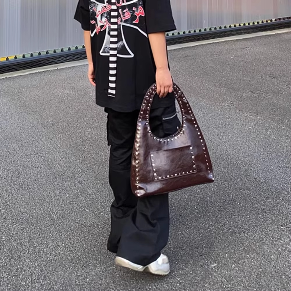 Free Shipping Retro Designer Women's Shoulder Bag Motorcycle Wind Oil Wax Leather Armpit Handbag For Women Designer Bag Luxury Bag Tote Bag