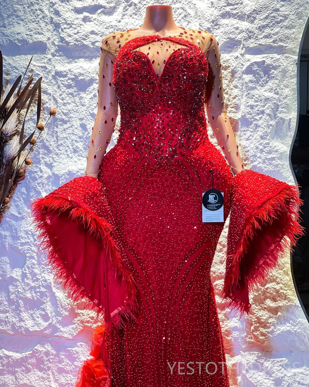 2025 Plus Size Red Prom Dresses Mermaid Evening Dresses Sheer Neck Long Sleeves Illusion Beaded Lace Feather Crystals Birthday Dress Second Reception 