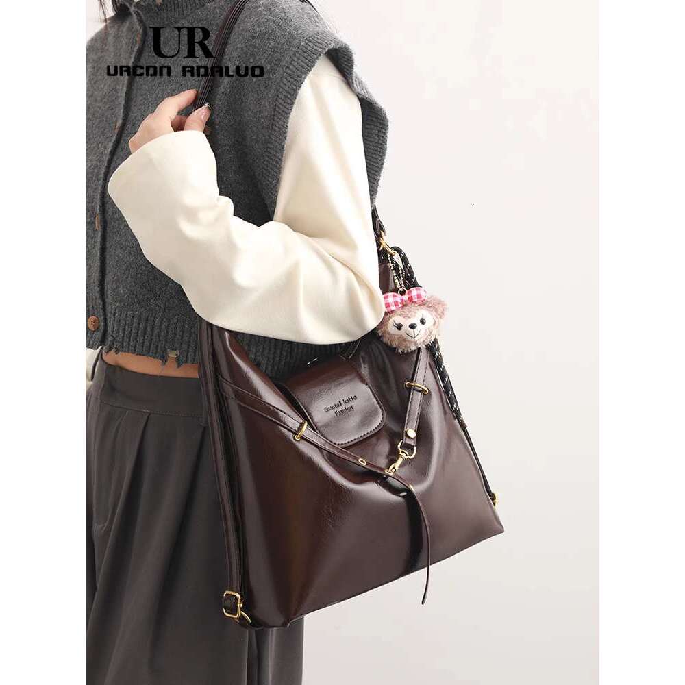 studded decorative backpack, Argyle dual-use backpack, fashionable chain decoration women's handbag