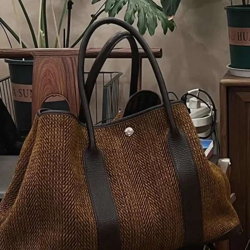 New Small Niche High Appearance Level Female Fashion Temperament Woolen Single Shoulder Carrying Large Bag All-In-One Backpack