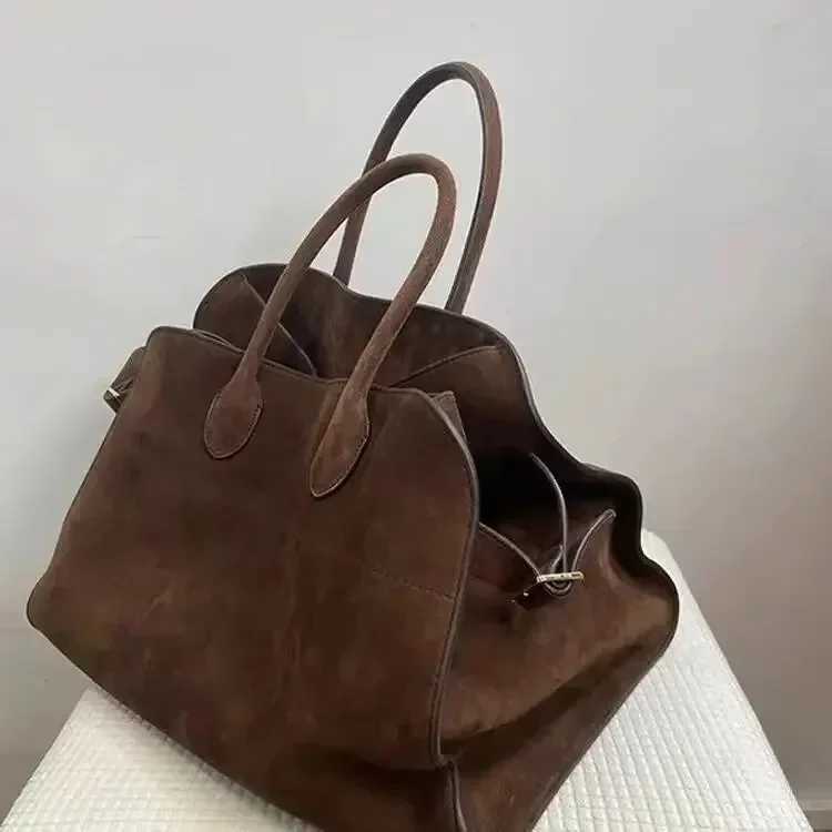 Ladies Top-handle Bag High-end Feel Niche Design Large Capacity Vintage Cmute Handbag For Autumn/winter Seas Z250515