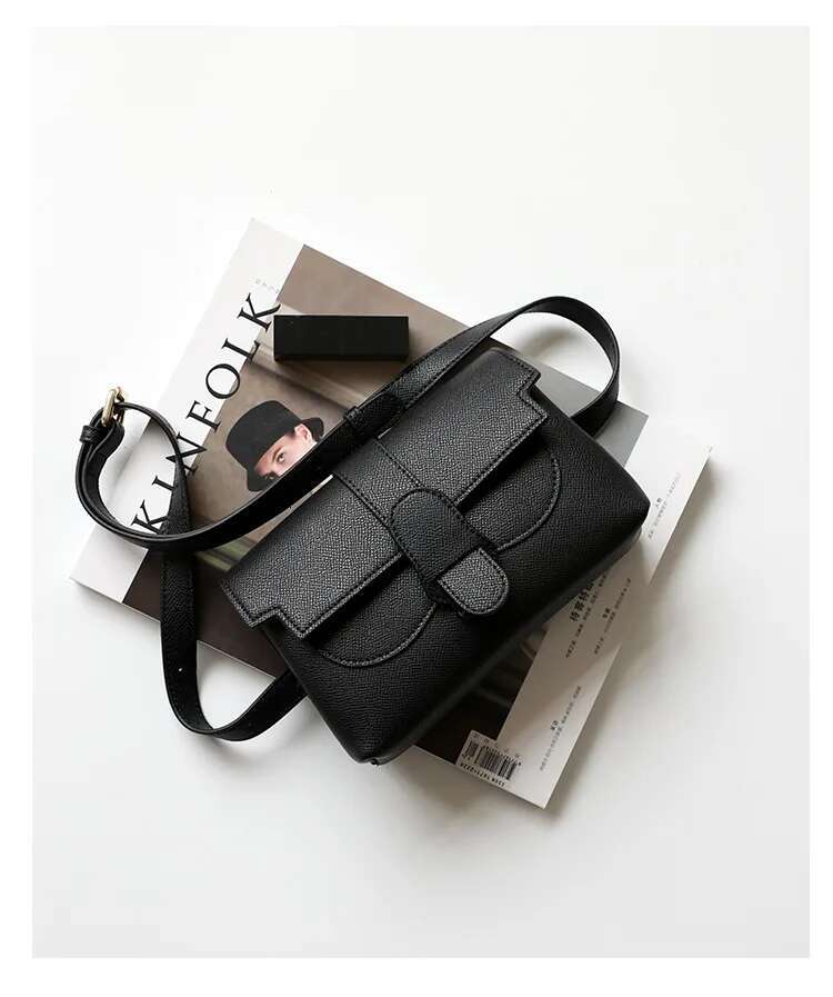 Design Women New Trendy Messenger Chest Small Genuine Leather Waist Bag Retro