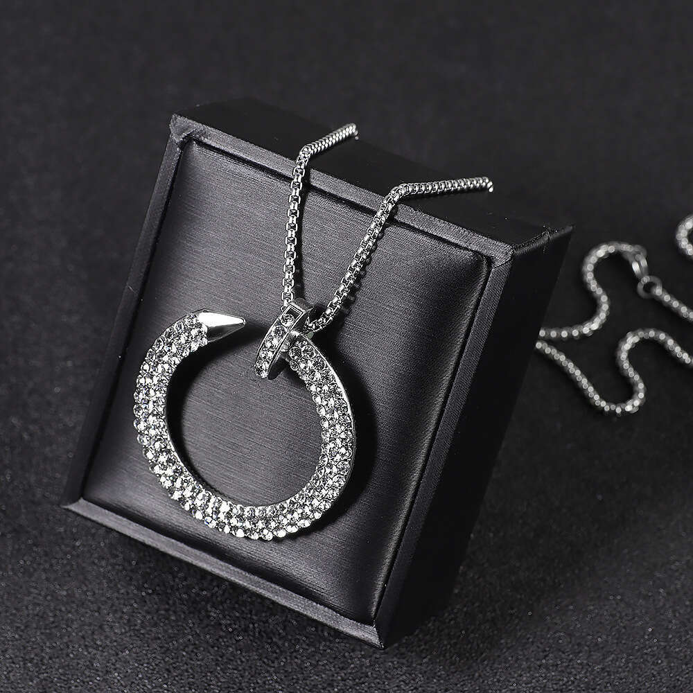 Full dia nails, titanium steel necklace, female internet celebrity sweater chain, long style 2022 new trendy pendant, hip-hop accessories
