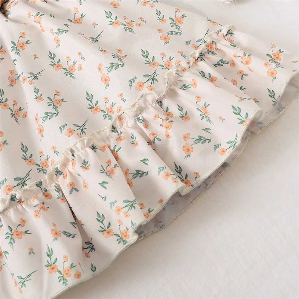 2PCS Childrens Baby Girls Clothing Set Retro Shoulders+Flower Skiing Summer Cute Design Sense Childrens Girls 1-6 Years OldXJ250410