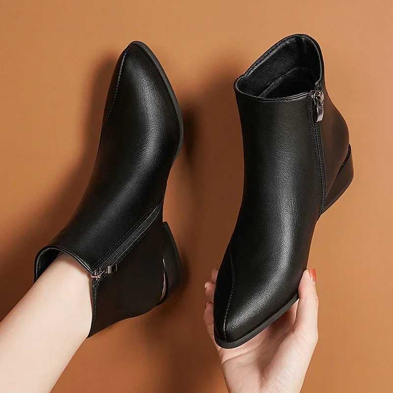 2025New Womens Boots Fi Casual Leather Boot Side Zipper Ankle Boots for Women Elegant Pointed-toe Short Boots Botas MujerXJ250217