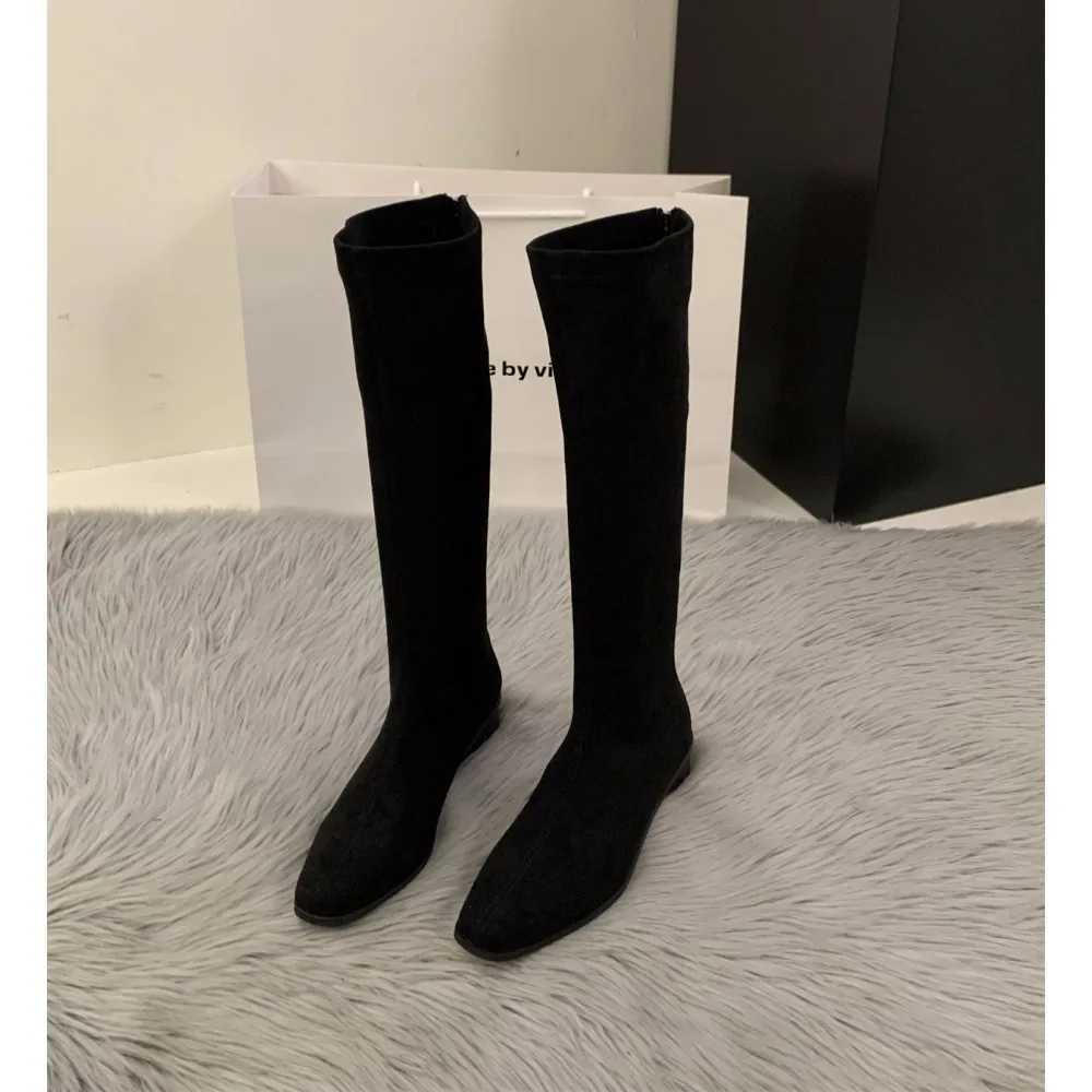 Luxury Designer Vintage Women Knee High Boots Fi Square Low Heel Shoes Ccise Slim Lg Botas De MujerXJ250217